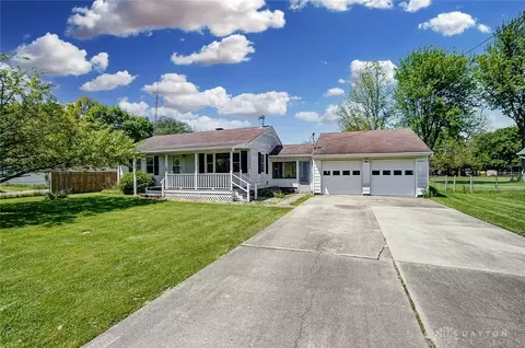 1916 Elwood Ln, Springfield, OH 45506 photo 3