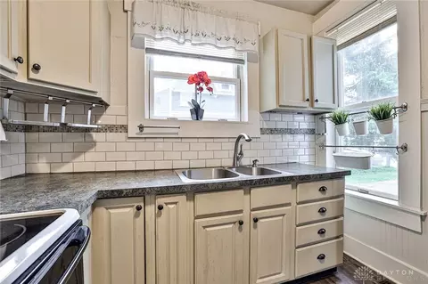 809 E Franklin St, Troy, OH 45373 photo 15