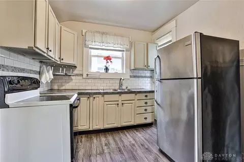 809 E Franklin St, Troy, OH 45373 photo 13