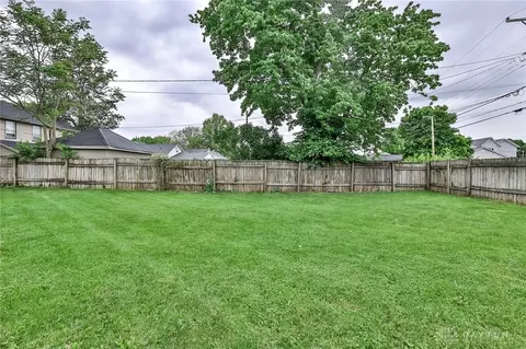 809 E Franklin St, Troy, OH 45373 photo 28