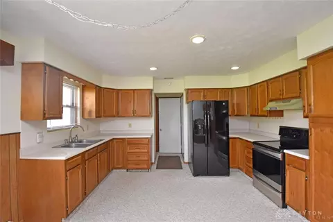 7850 Troy Rd, Springfield, OH 45502 photo 10