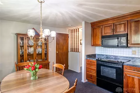 1515 Attleboro Ave, Springfield, OH 45503 photo 12