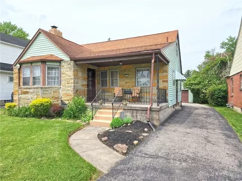 2120 Maiden Ln, Springfield, OH 45504 photo 1