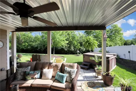 616 Edgewood Dr, Monroe, OH 45050 photo 6