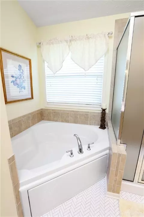 616 Edgewood Dr, Monroe, OH 45050 photo 36
