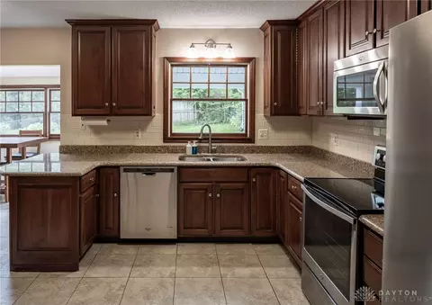 800 Riverside Dr, Springfield, OH 45504 photo 19