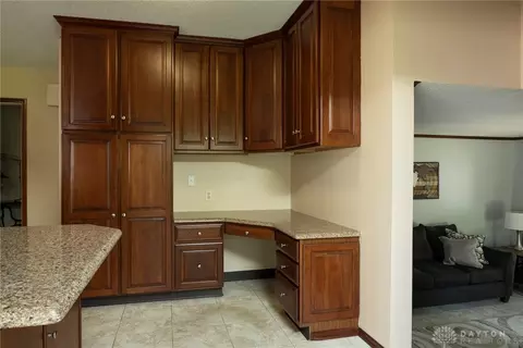 800 Riverside Dr, Springfield, OH 45504 photo 26