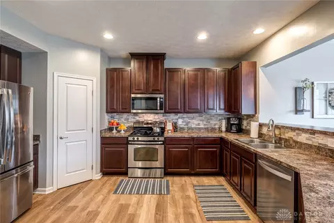 1433 Artesian Ln, Fairborn, OH 45324 photo 10