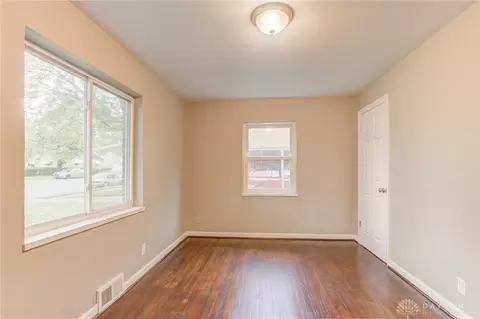 321 E Nottingham Rd, Dayton, OH 45405 photo 22