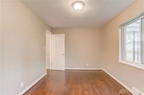 321 E Nottingham Rd, Dayton, OH 45405 photo 24