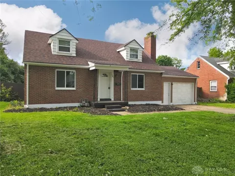 321 E Nottingham Rd, Dayton, OH 45405 photo 2