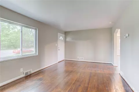 321 E Nottingham Rd, Dayton, OH 45405 photo 14