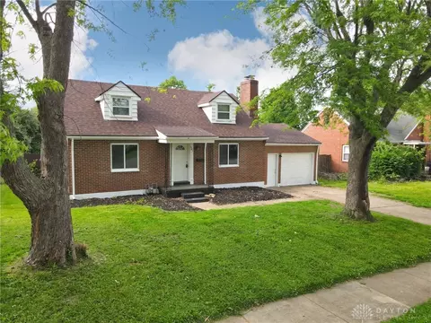 321 E Nottingham Rd, Dayton, OH 45405 photo 10