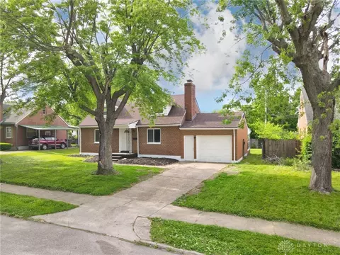 321 E Nottingham Rd, Dayton, OH 45405 photo 11