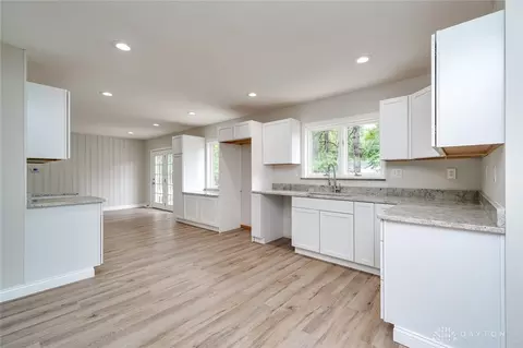 3749 E Patterson Rd, Beavercreek, OH 45430 photo 18