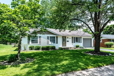 930 Kerns Dr, Lebanon, OH 45036 photo 1
