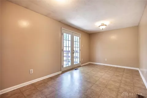 930 Kerns Dr, Lebanon, OH 45036 photo 6