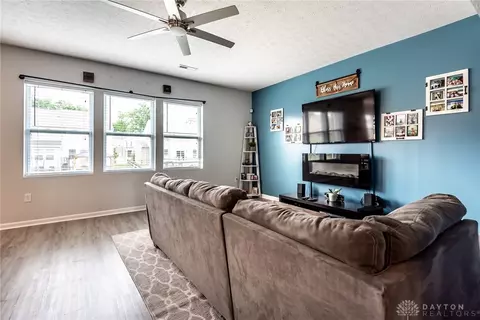 692 Hafton Ct, Maineville, OH 45039 photo 6