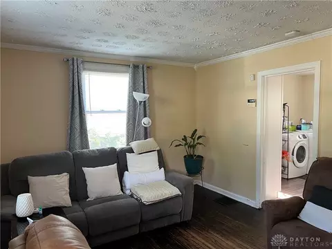 1413 N Plum St, Springfield, OH 45504 photo 4