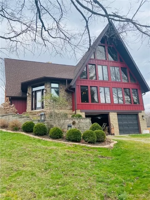 2692 Wildflower Dr, Springfield, OH 45504 photo 2