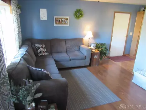 3240 Erter Dr, Springfield, OH 45503 photo 8