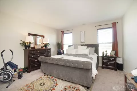 1071 Bluffview Dr, Fairborn, OH 45324 photo 18