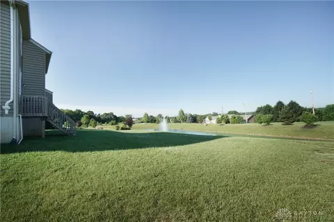 1071 Bluffview Dr, Fairborn, OH 45324 photo 35