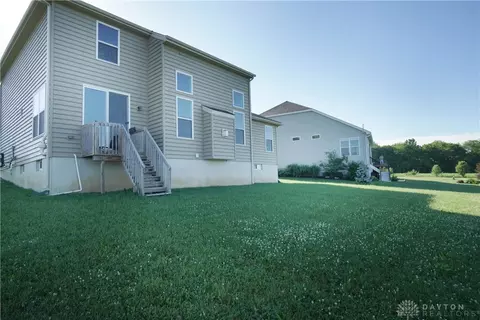 1071 Bluffview Dr, Fairborn, OH 45324 photo 38
