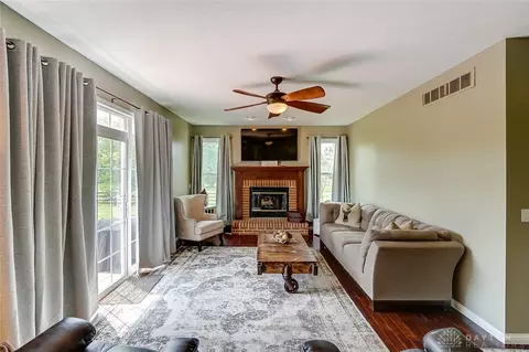 770 Victory Rd, Springfield, OH 45504 photo 9