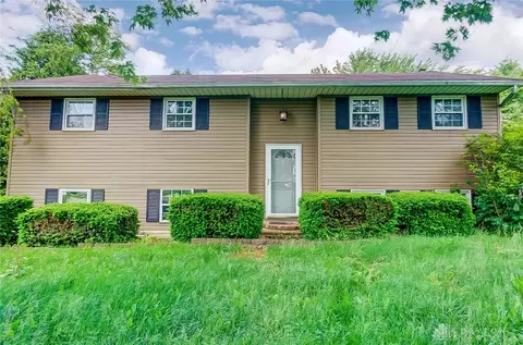 5218 E County Line Rd, Springfield, OH 45502 photo 1