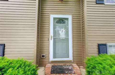 5218 E County Line Rd, Springfield, OH 45502 photo 4