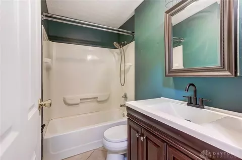 5218 E County Line Rd, Springfield, OH 45502 photo 26