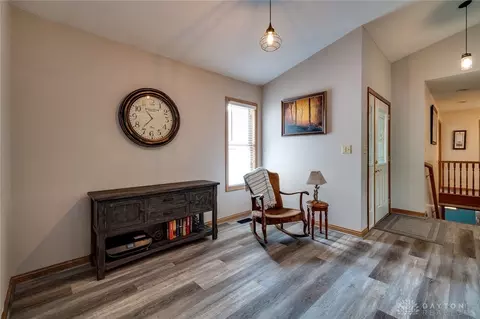 4663 Snider Rd, Fairborn, OH 45324 photo 4