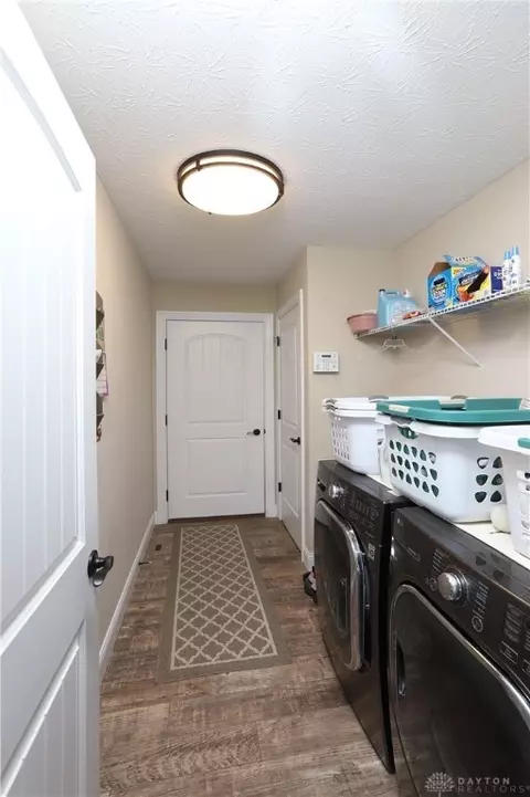 370 Sunset Dr, Franklin, OH 45005 photo 9