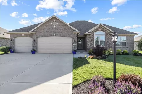 370 Sunset Dr, Franklin, OH 45005 photo 1