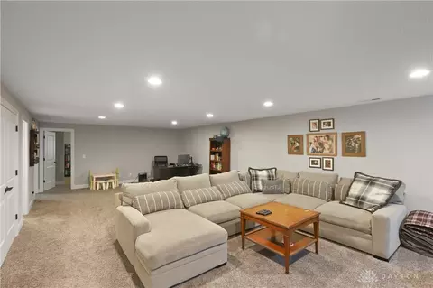 370 Sunset Dr, Franklin, OH 45005 photo 25