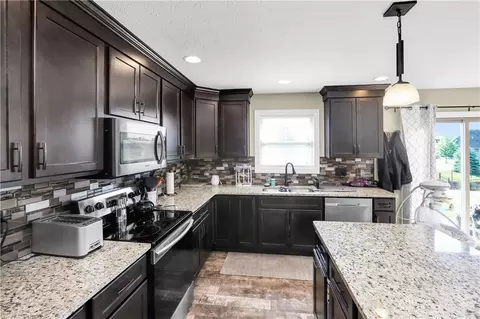 370 Sunset Dr, Franklin, OH 45005 photo 8