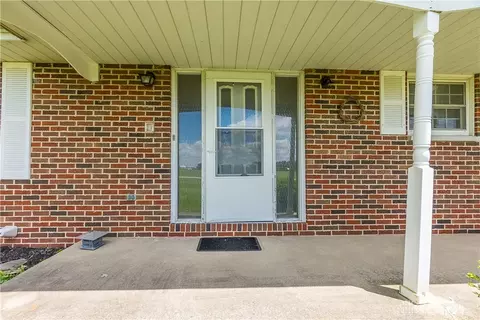 2270 Ebersole Rd, Springfield, OH 45502 photo 4