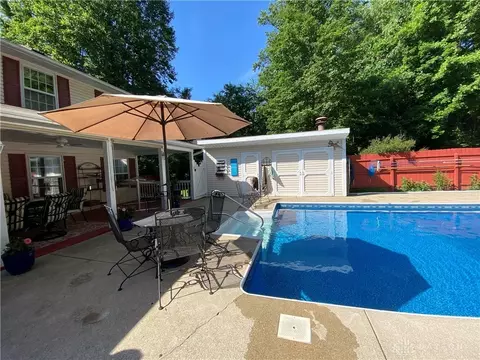 513 Rockview Dr, Springfield, OH 45504 photo 10