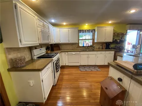 513 Rockview Dr, Springfield, OH 45504 photo 7