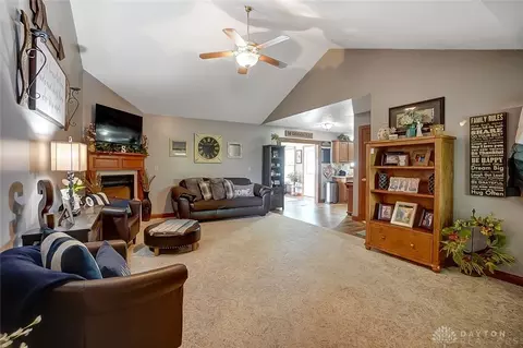 709 Hiser Ave, Springfield, OH 45503 photo 5