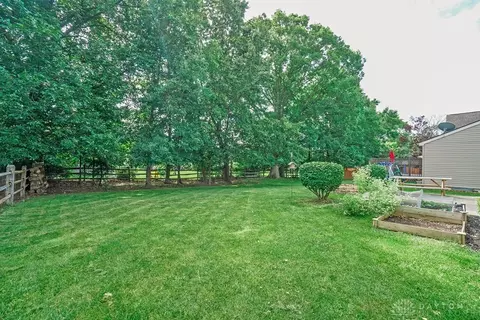 640 Weeping Willow Ln, Maineville, OH 45039 photo 23