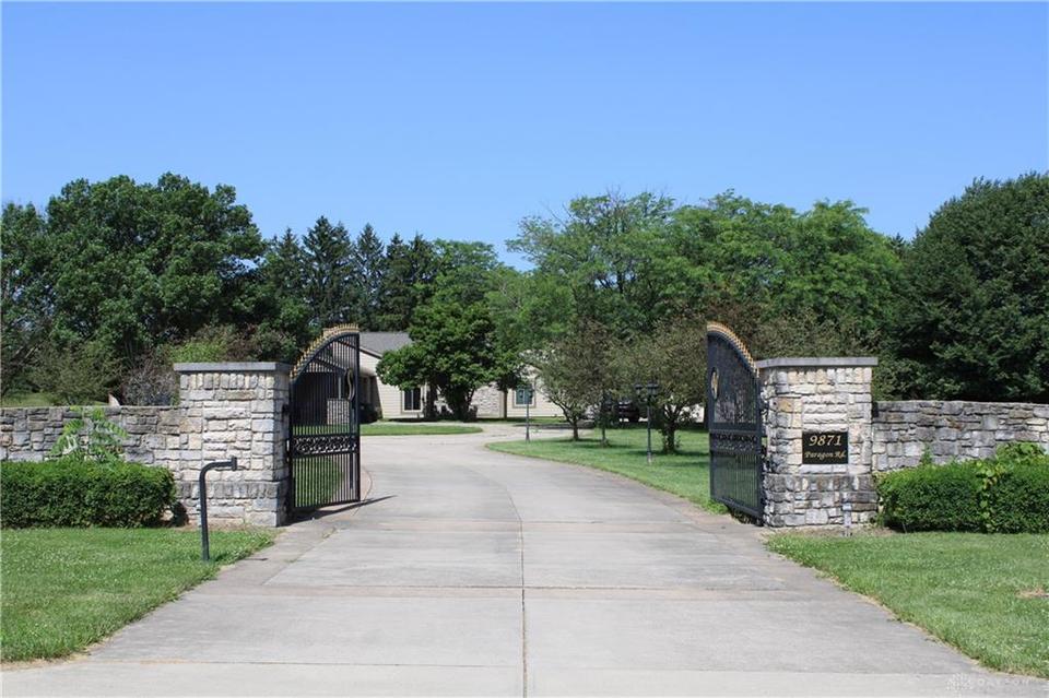  9871 Paragon Rd, Dayton, OH 45458 photo 4
