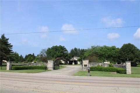 9871 Paragon Rd, Dayton, OH 45458