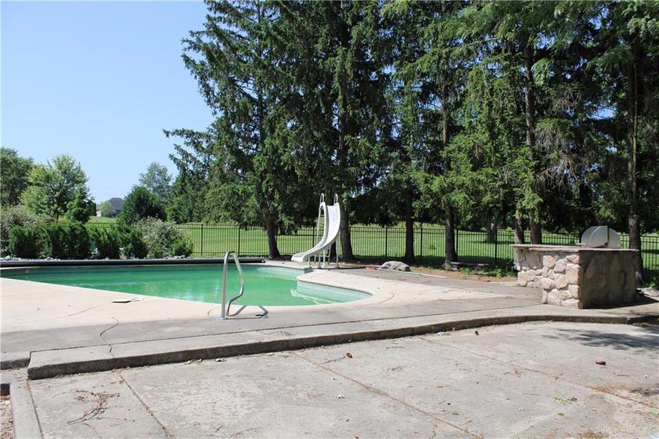  9871 Paragon Rd, Dayton, OH 45458 photo 14