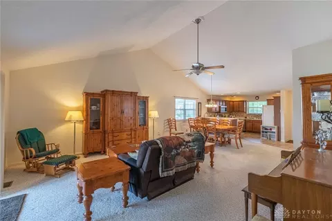 728 Donnelly Ave, Springfield, OH 45503 photo 5