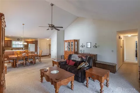 728 Donnelly Ave, Springfield, OH 45503 photo 4