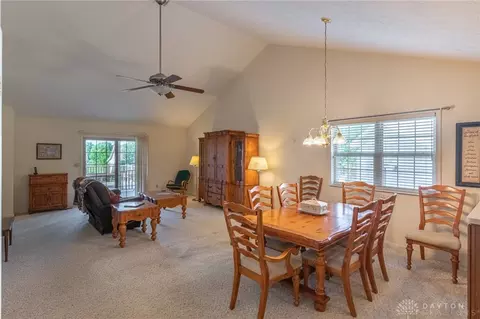 728 Donnelly Ave, Springfield, OH 45503 photo 3