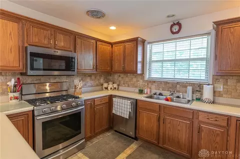 728 Donnelly Ave, Springfield, OH 45503 photo 6