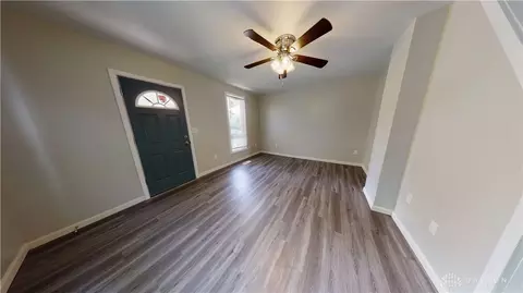 409 N Bell Ave, Springfield, OH 45504 photo 2